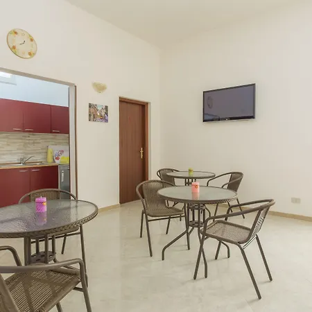 Isole Dello Stagnone Couette-café 3*