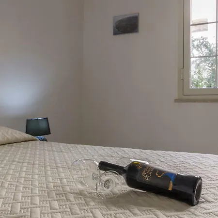 Isole Dello Stagnone Couette-café Birgi Vecchi