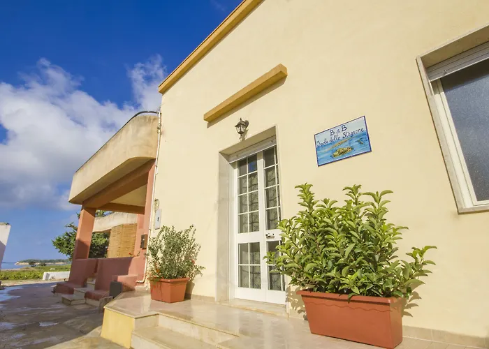 Isole Dello Stagnone Bed & Breakfast 3*