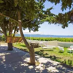 Isole Dello Stagnone Bed & Breakfast 3*