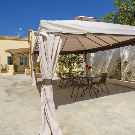 Isole Dello Stagnone בירג'י וקי